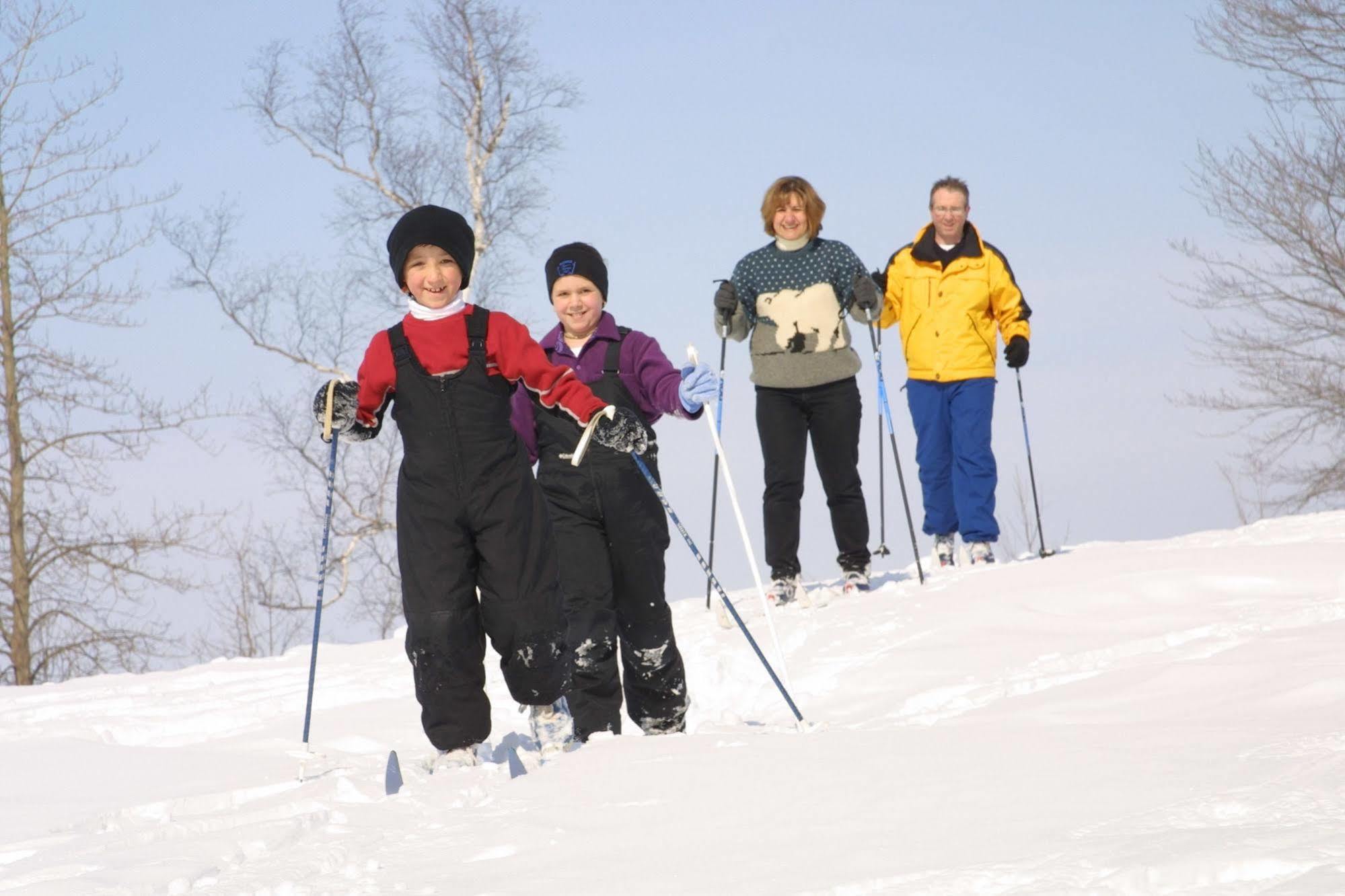 Fern Resort Orillia Zewnętrze zdjęcie