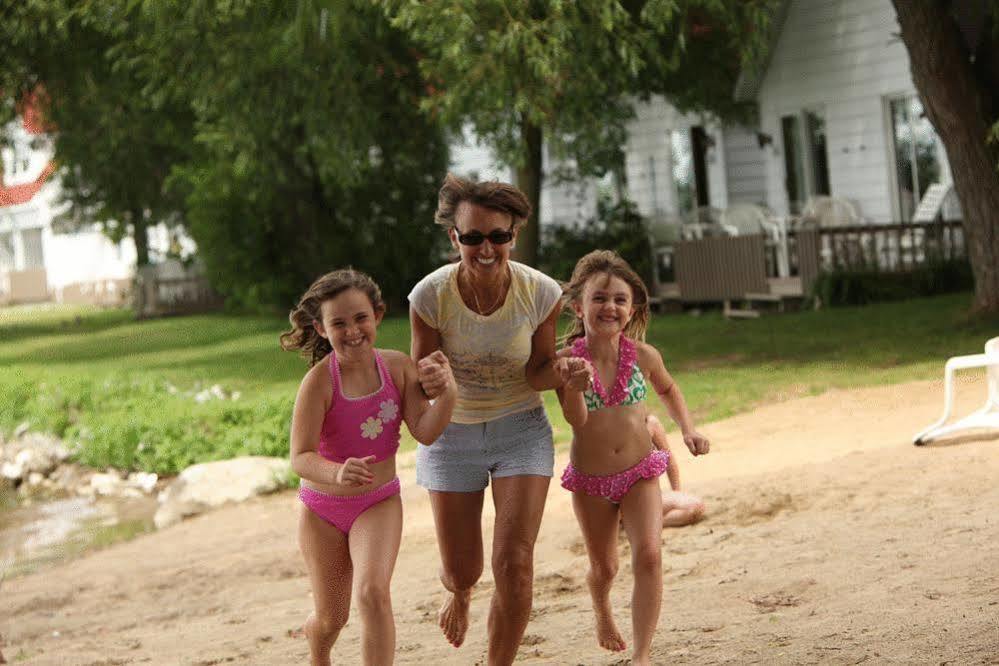 Fern Resort Orillia Zewnętrze zdjęcie